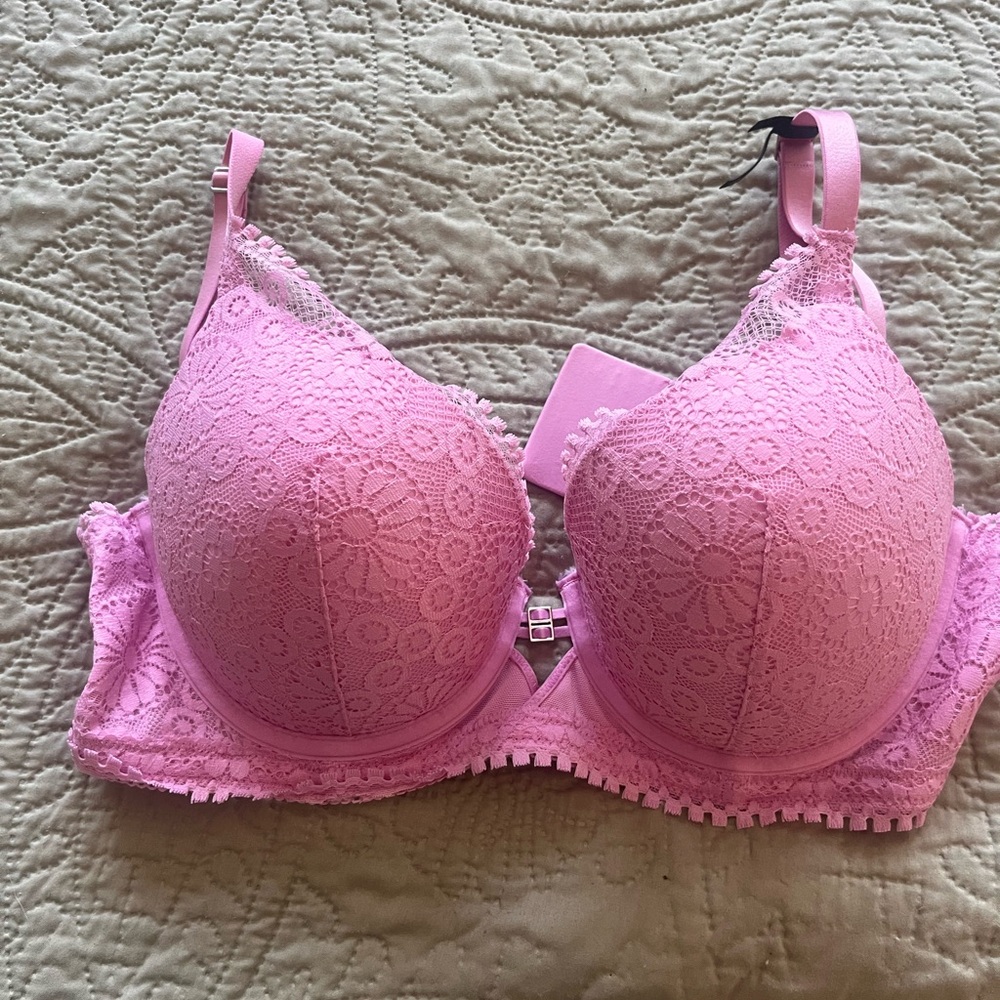 Aerie Pink Lace Trim T-Shirt Bra NWOT